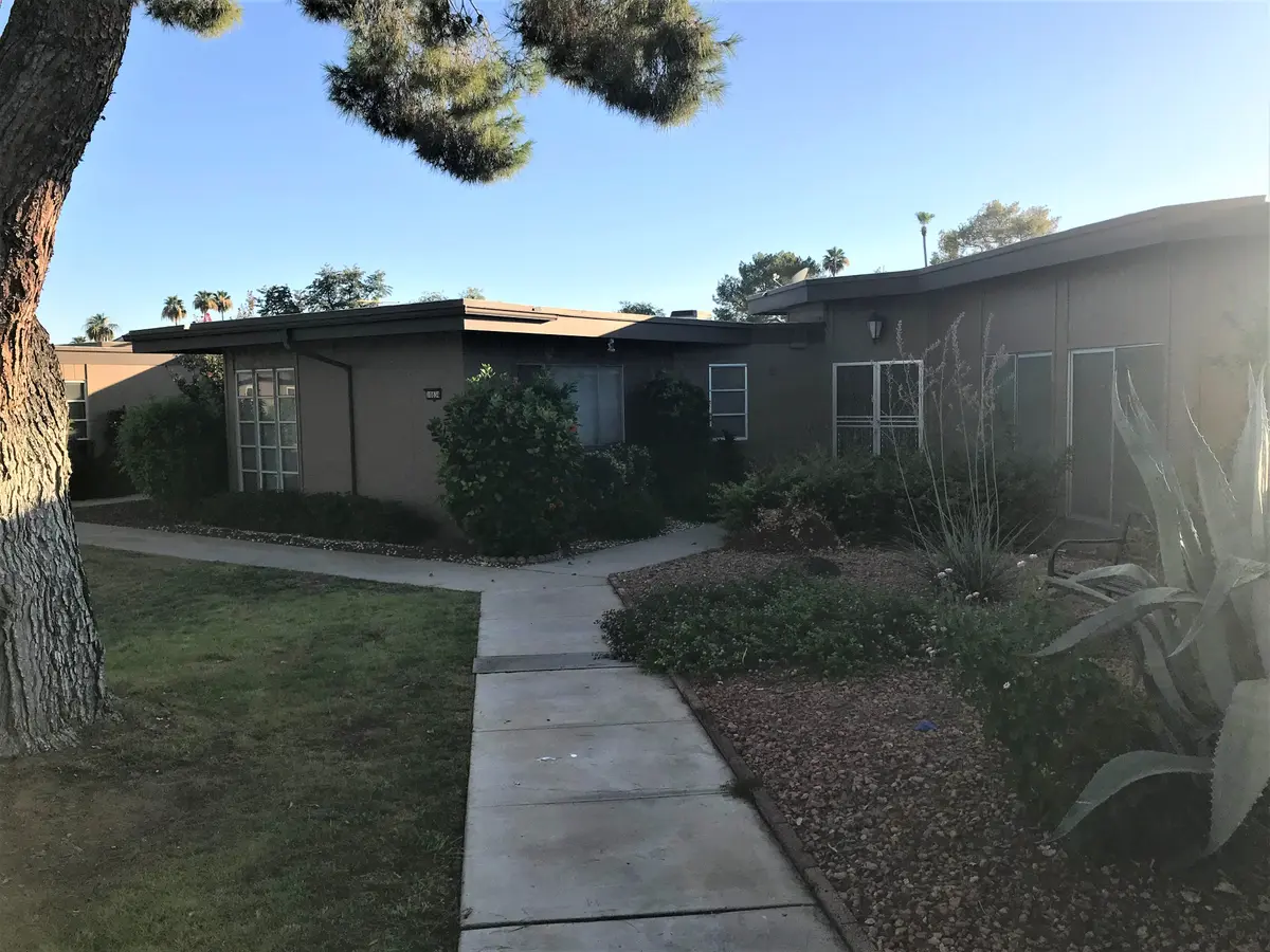 10834 W Thunderbird Blvd, Sun City, AZ 85351