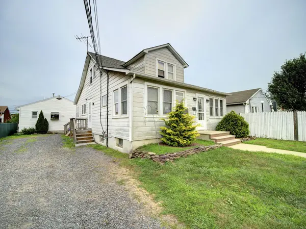 125 North 8th Avenue, Manville, NJ 08835