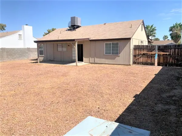 7701 W Minnezona, Phoenix Az 85033,