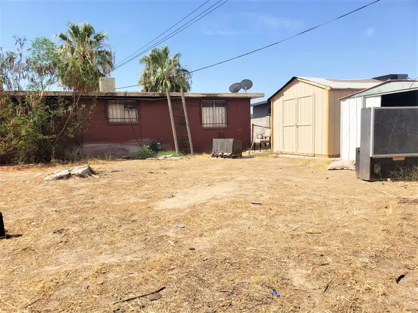 1902 E Lynne Ln, Phoenix, AZ 85042