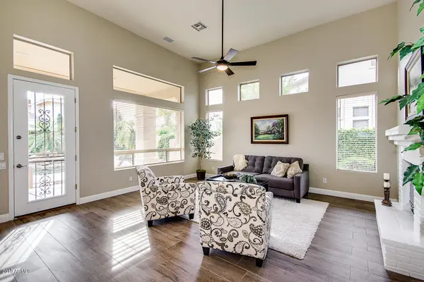 77 East Louis Way, Tempe, AZ 85284