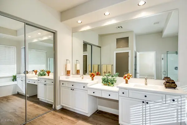 77 East Louis Way, Tempe, AZ 85284