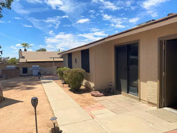 3741 West Wagoner Road, Glendale, AZ 85308
