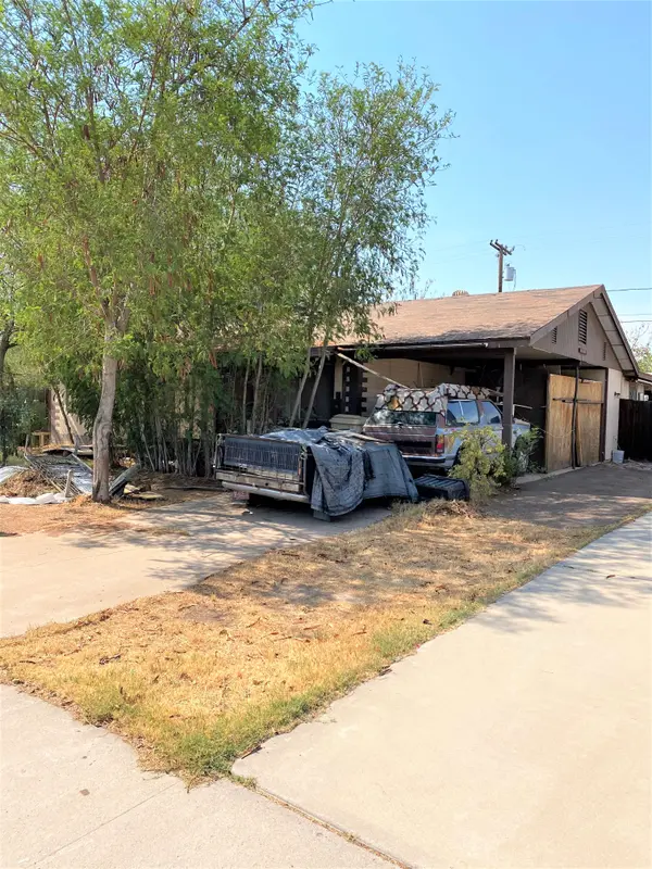 6110 w cavalier Dr Glendale, Az 85301,