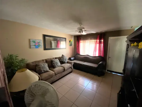 1001 N 60th Dr, Phoenix, AZ 85043