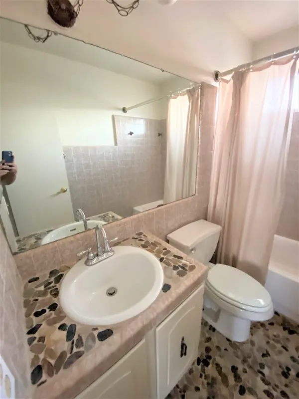2108 w Wescott Dr Phoenix AZ 85027