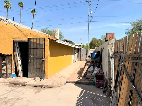 1011 W Roosevelt St, Phoenix, AZ 85007