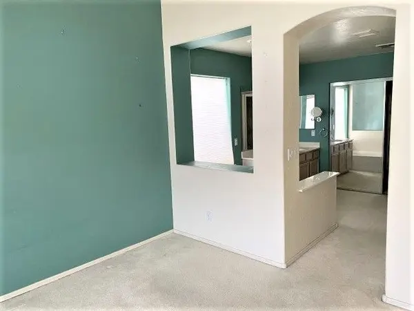 6014 E Sayan Cir  Mesa, Az 85215,