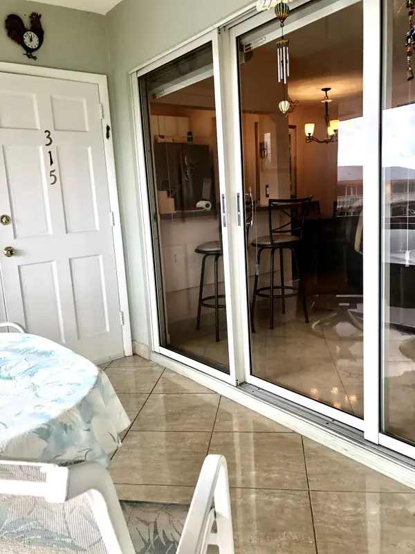 5300 Washington St #F315, Hollywood, FL 33021