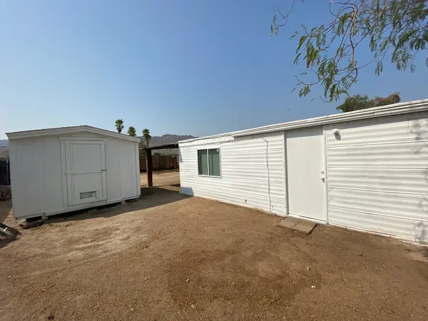 1131 W. Estes Way Phoenix AZ 85041