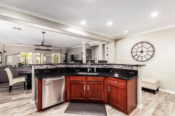 5522 West Molly Lane, Phoenix, AZ 85083