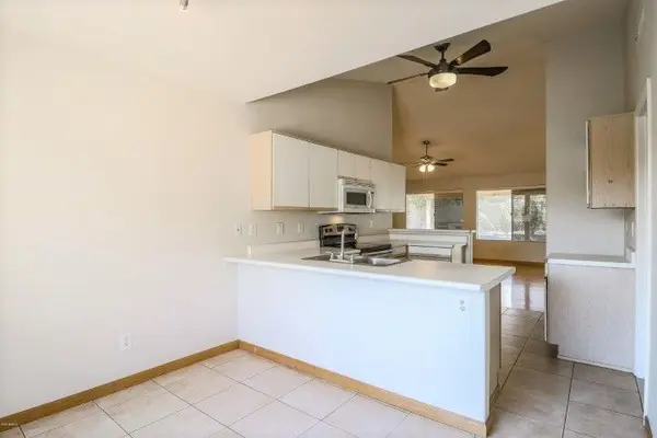 4560 East Grovers Avenue, Phoenix, AZ 85032