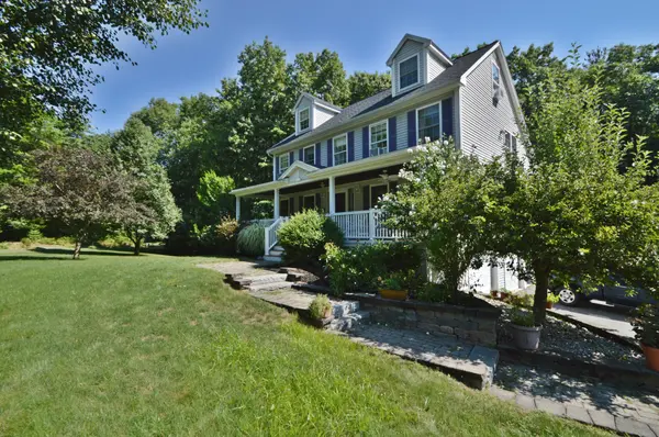 15 Nottingham Lane, Salem, NH 03079