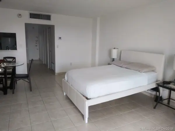 1470 NE 125th Ter #804, North Miami, FL 33161