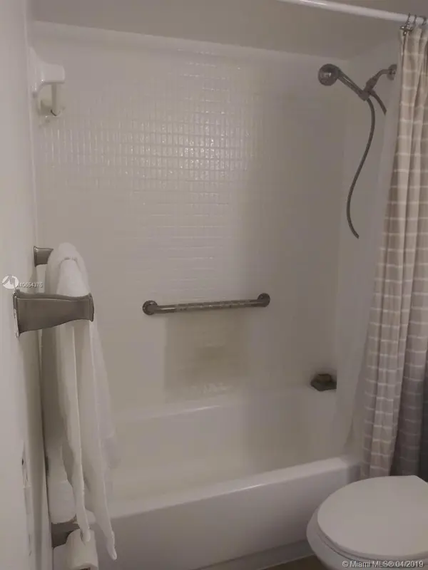 1470 NE 125th Ter #804, North Miami, FL 33161
