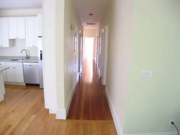 275 Lamartine St #3, Jamaica Plain, MA 02130