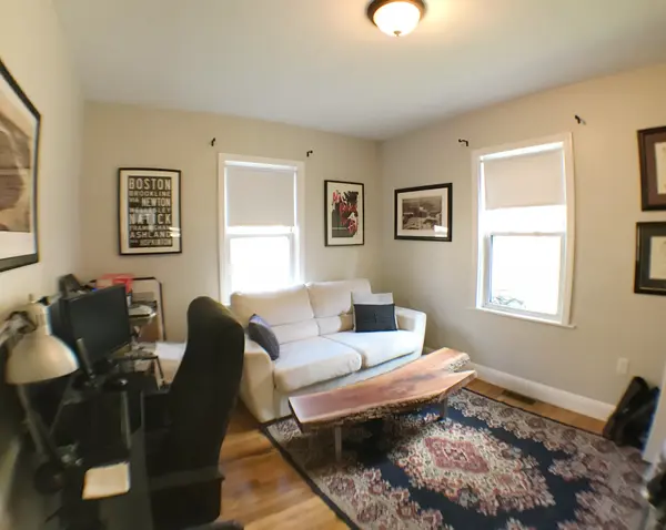 44 Rockvale Cir #1, Jamaica Plain, MA 02130