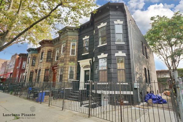 525 Chester St, Brooklyn, NY 11212