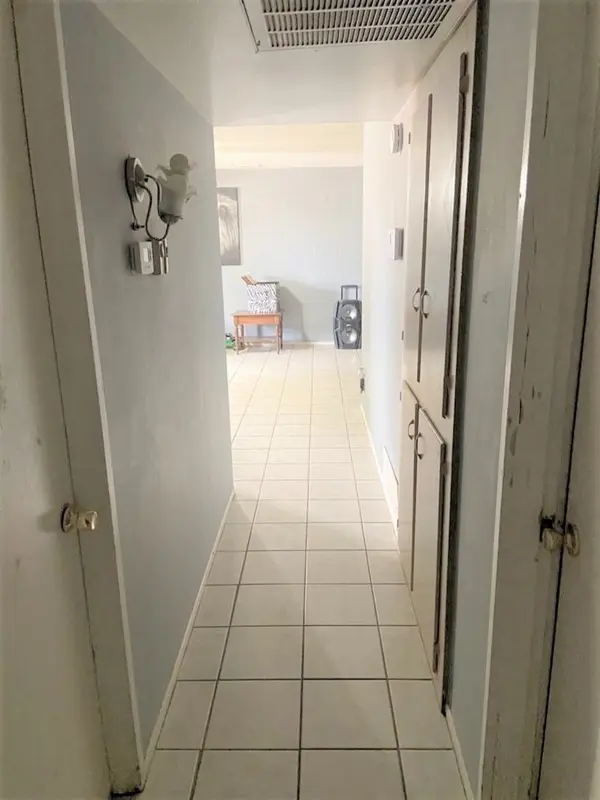 3213 West Montebello Avenue, Phoenix, AZ 85017