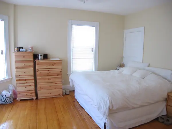 9 Spring Park Ave #2, Jamaica Plain, MA 02130