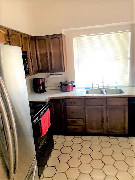 2110 West Navarro Avenue, Mesa, AZ 85202