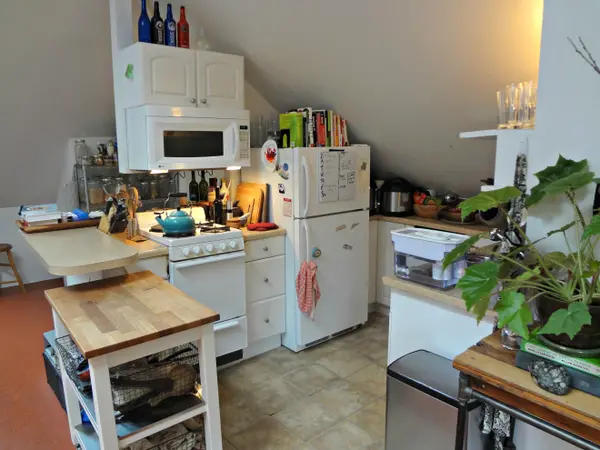 5 Biltmore St #4, Jamaica Plain, MA 02130