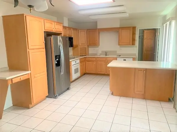10705 W Amber Trl, Sun City, AZ 85351
