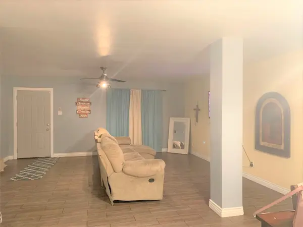 2901 North 42nd Avenue, Phoenix, AZ 85019