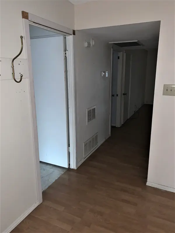 5237 W Port Au Prince Ln, Glendale, AZ 85306