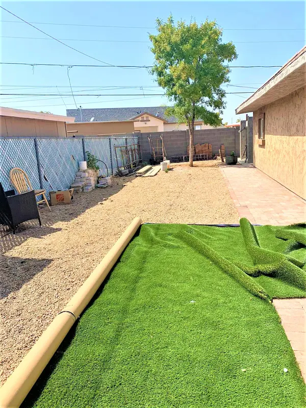 16624 North 28th Place, Phoenix, AZ 85032