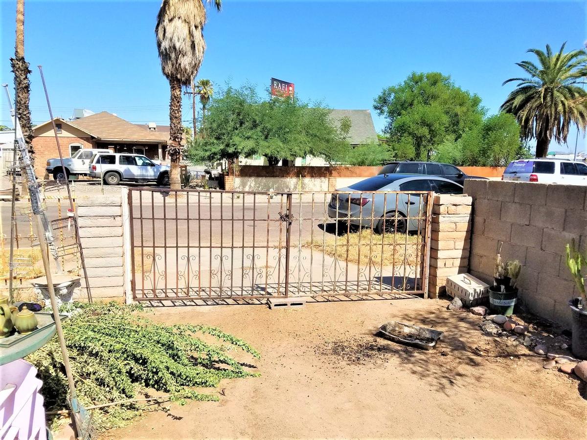 2305 West Monroe Street, Phoenix, AZ 85009