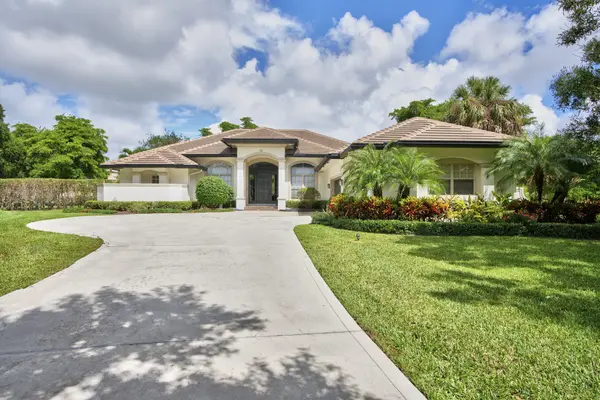 5715 Whirlaway Rd, Palm Beach Gardens, FL 33418