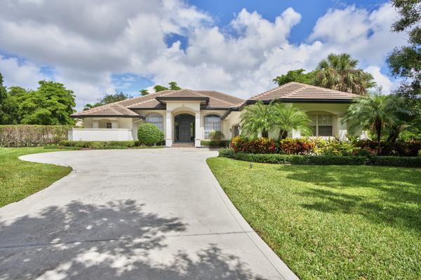 5715 Whirlaway Rd, Palm Beach Gardens, FL 33418