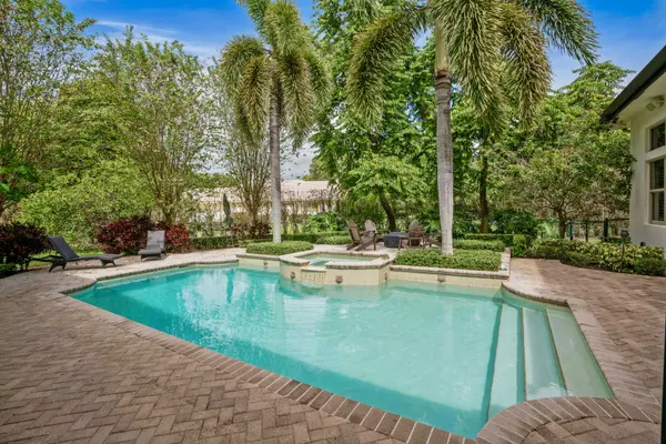 5715 Whirlaway Rd, Palm Beach Gardens, FL 33418
