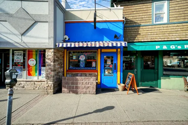 87 Main St, New Paltz, NY 12561