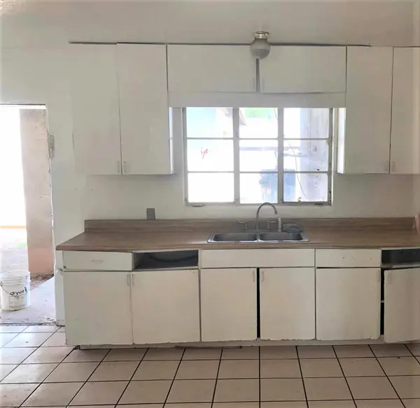 2030 E Oak St, Phoenix, AZ 85006