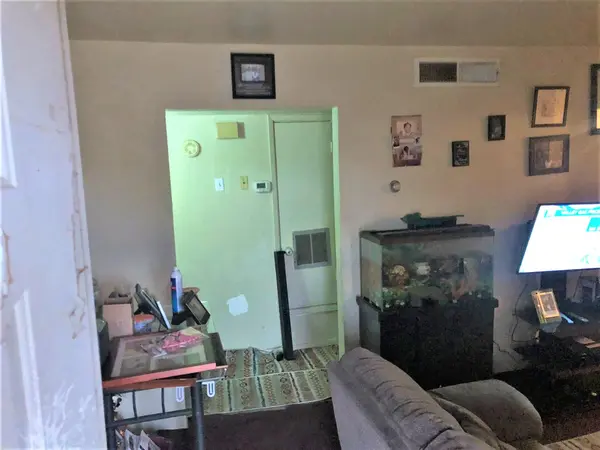 2702 East Roeser Road, Phoenix, AZ 85040