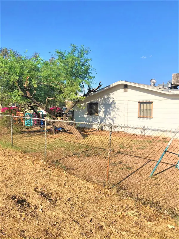 2707 East Atlanta Avenue, Phoenix, AZ 85040