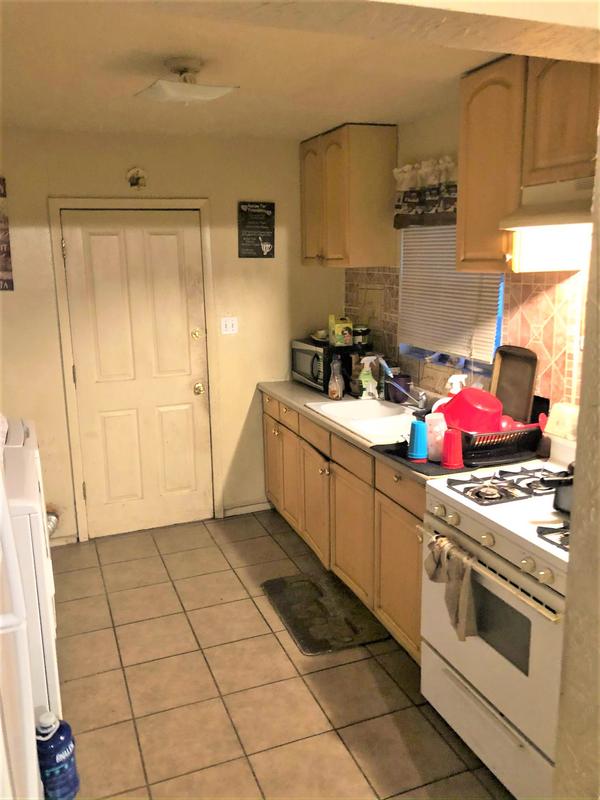 2702 East Roeser Road, Phoenix, AZ 85040