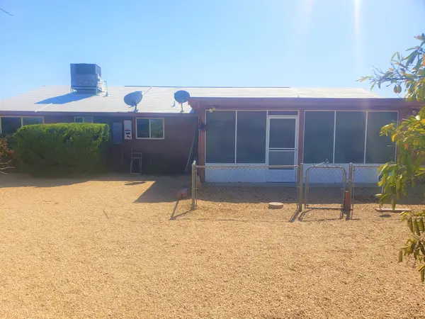 10537 West Prairie Hills Circle, Sun City, AZ 85351