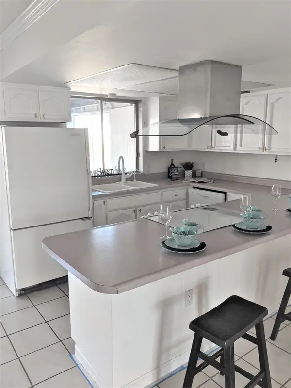 2010 East Karen Drive, Phoenix, AZ 85022