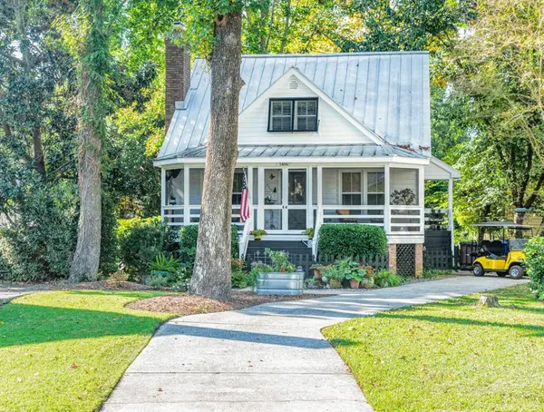 Mount Pleasant SC Home for Sale $824,500,AgentOwned Realty