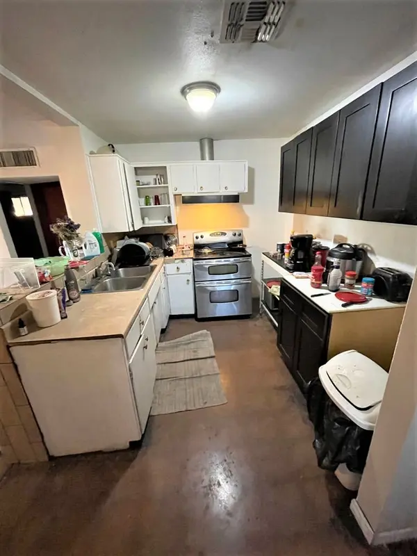 802 N 31st St, Phoenix, AZ 85008
