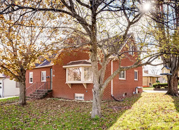 Price Reduced! 5BR/2BA Duluth Home on Corner Lot,Chuck Carstensen