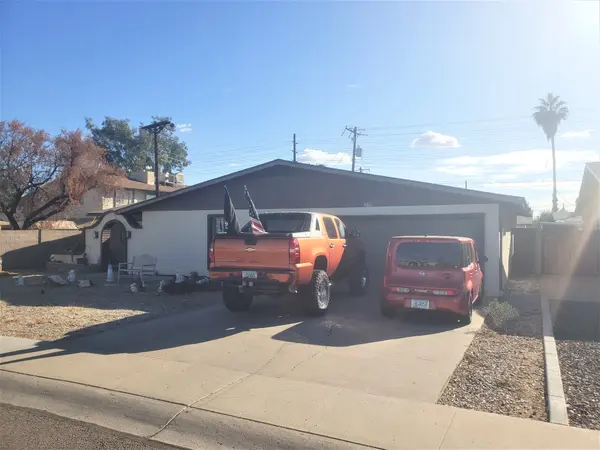 3811 W Loma Ln., Phoenix, AZ 85051