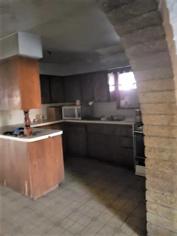 1805 S 29th Ave  Phoenix, Az 85009,