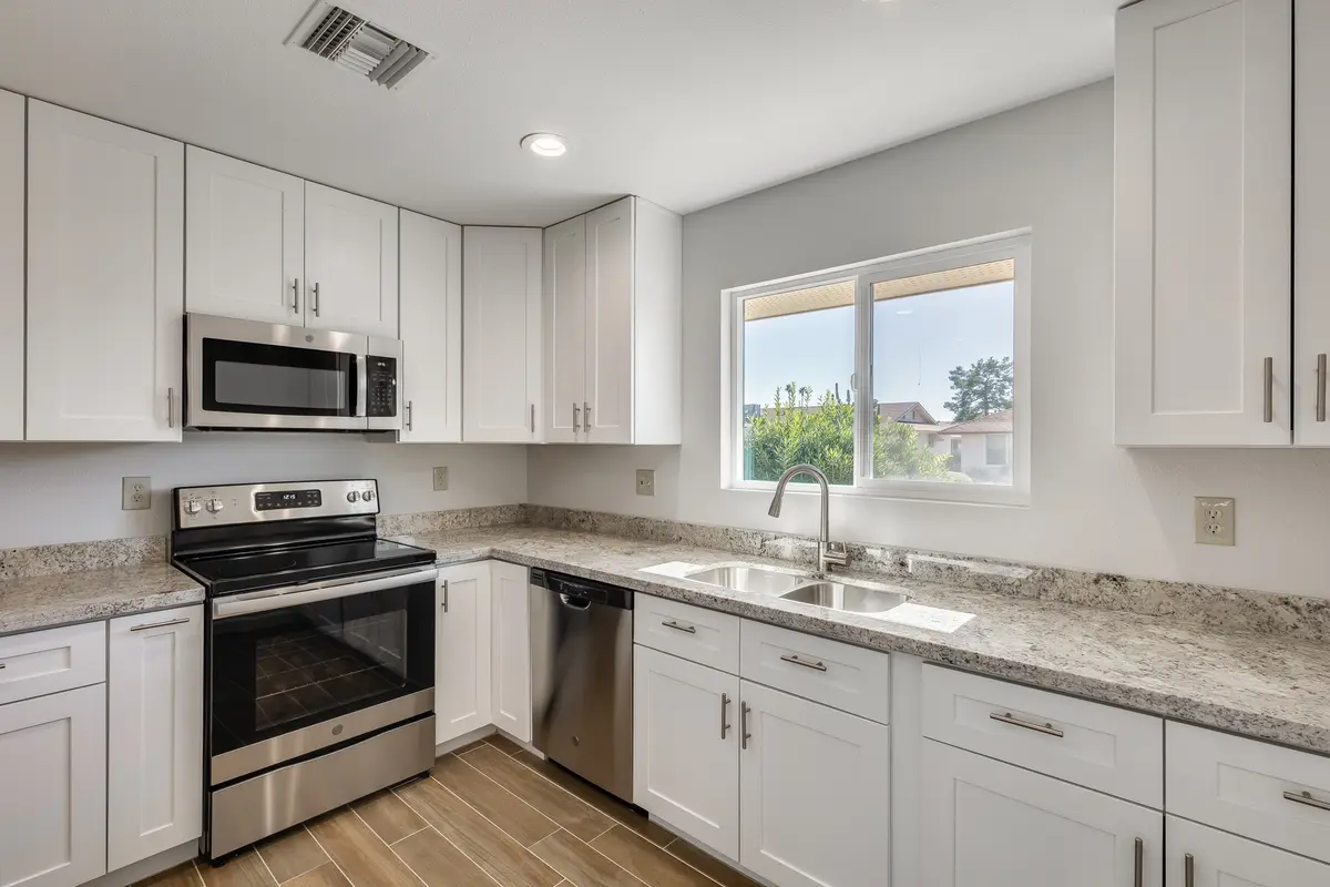 9723 W Spanish Moss Ln, Sun City, AZ 85373