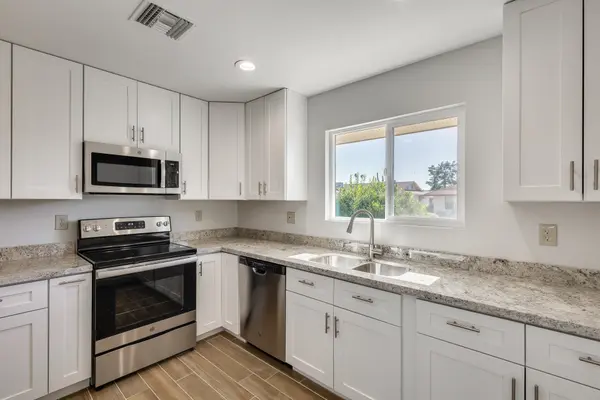 9723 W Spanish Moss Ln, Sun City, AZ 85373