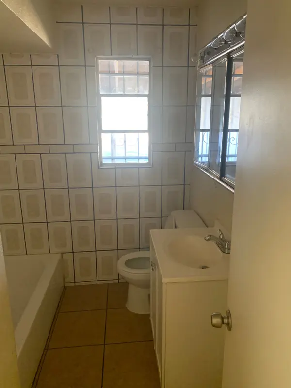 2910 West Latham Street, Phoenix, AZ 85009