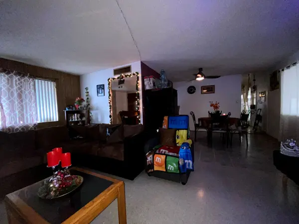 6402 West Medlock Drive, Glendale, AZ 85301